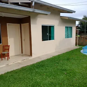 casa-proxima-ao-shopping-e-a-festa-do-pinhao.santa-catarina-brasil.com/